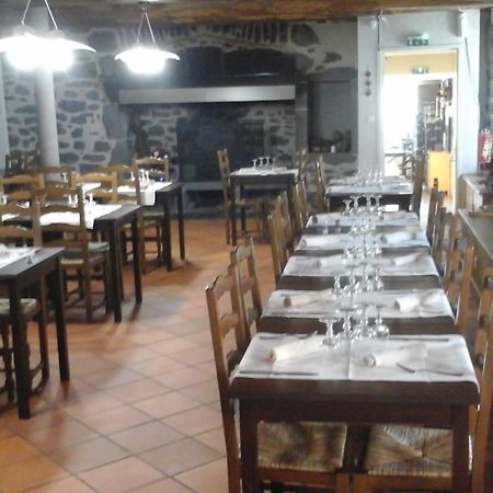 Auberge Les Fontilles Coltines エクステリア 写真