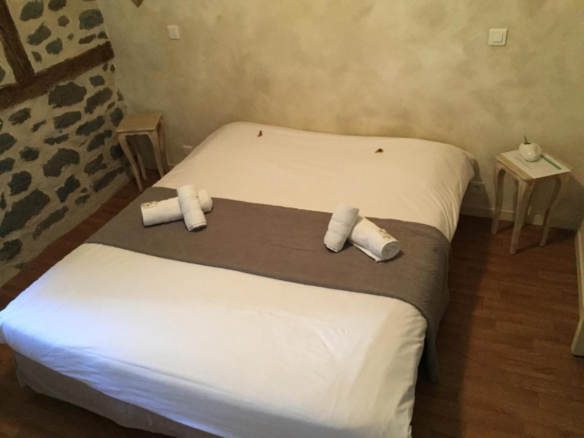 Auberge Les Fontilles Coltines エクステリア 写真