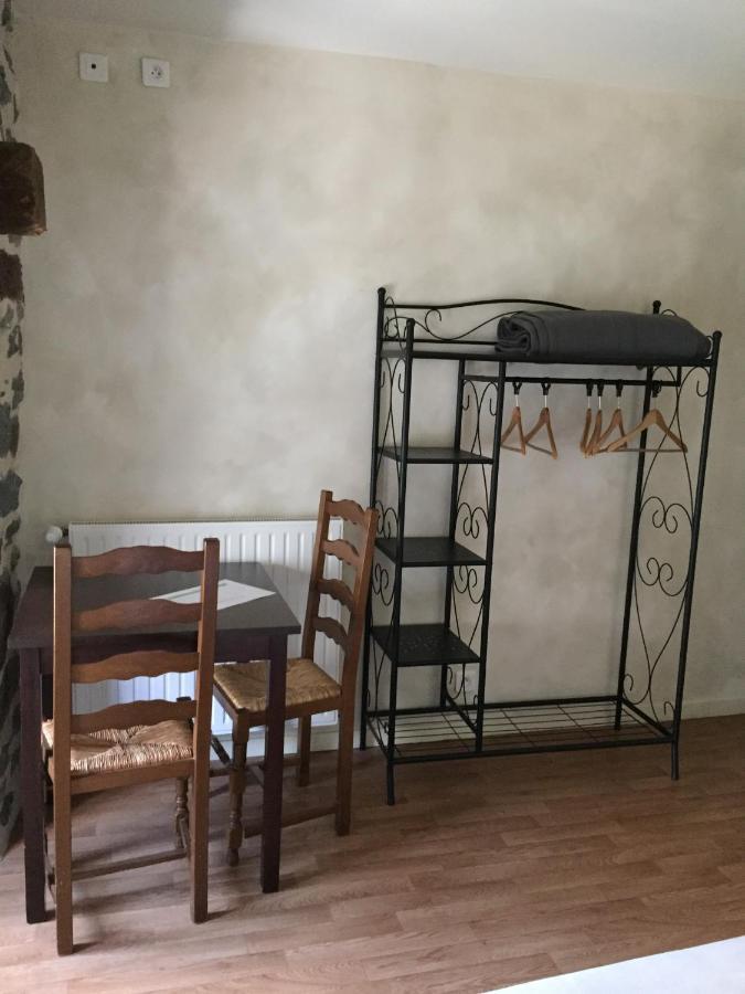 Auberge Les Fontilles Coltines エクステリア 写真